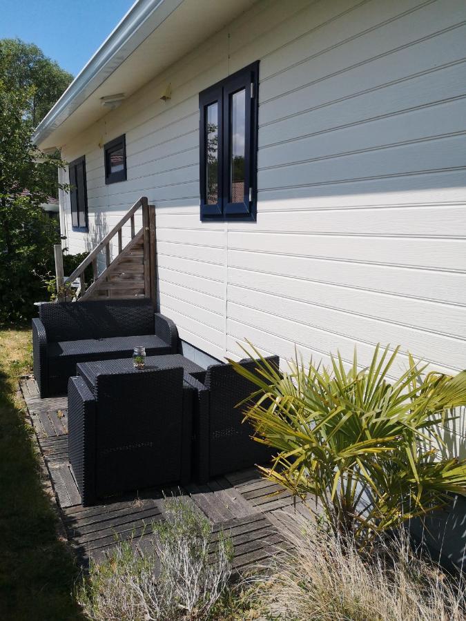 Chalet Stalland Sint Annaland Exterior photo