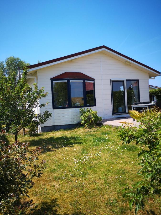 Chalet Stalland Sint Annaland Exterior photo